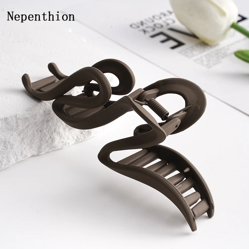 Nepenthion 13cm Acrylic Hair Clips For Women Hairpin Matte Wave Hair Claw Clip Ponytail Hair Accessories Girls Headwear Barrettes