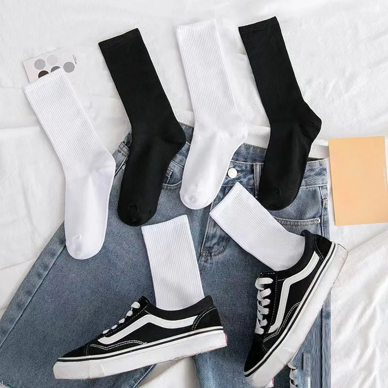 MiaGie 6 Pairs Middle Tube Socks For Men Solid Colour In White and Black Fashion Breathable and Casual Socks